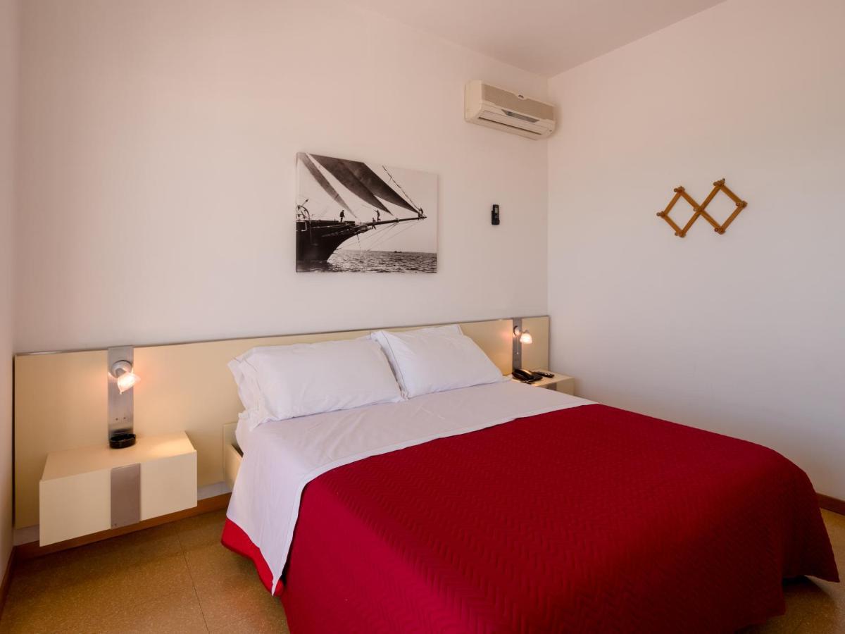 Hotel Europa Senigallia Exteriör bild